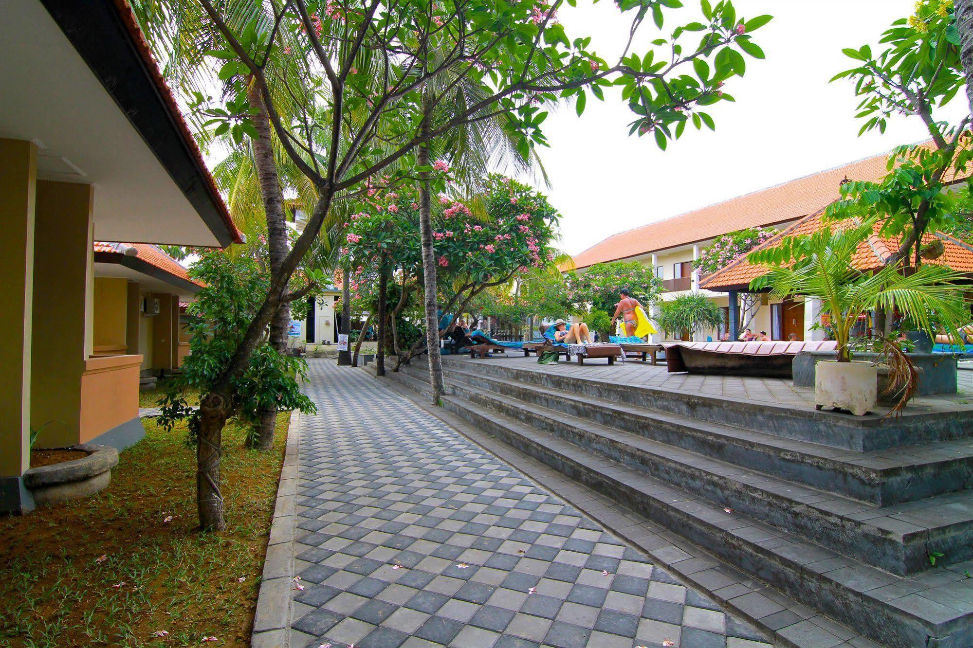 New Garden View Resort Legian Exterior foto